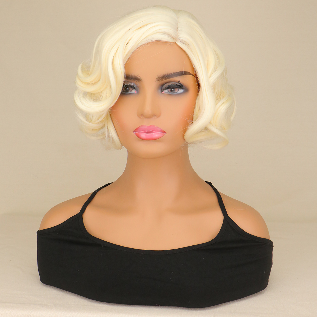 Women'S Accessories In The 1950S - Vrouwen Synthetisch Kort Krullend Haar Blonde