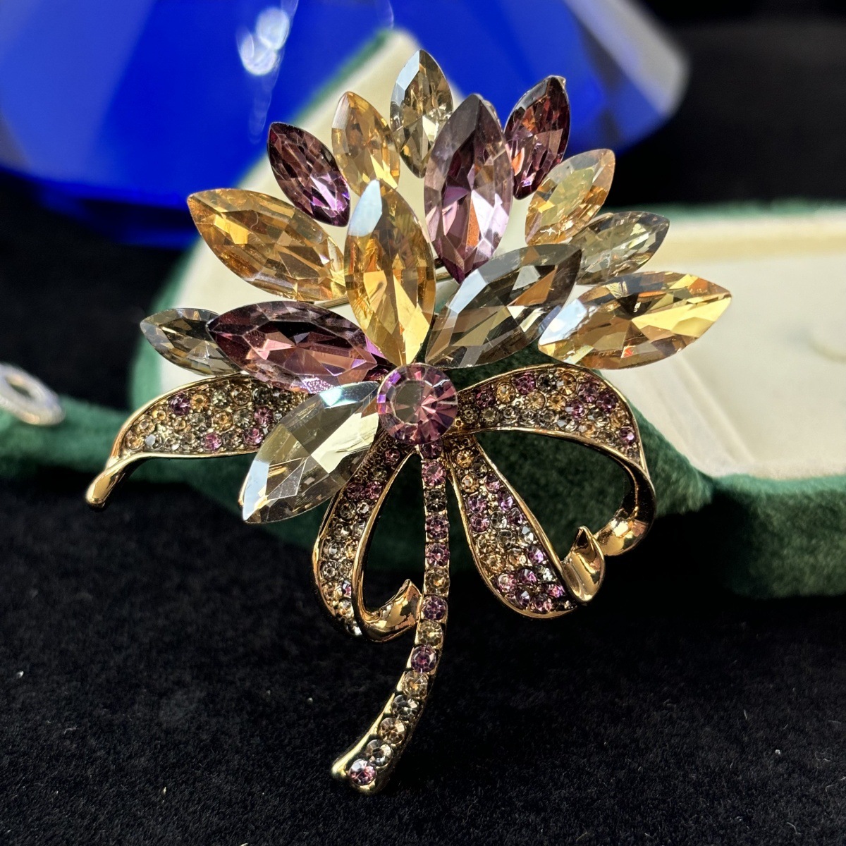 Elegante kleurrijke kristallen - Women Accessories Bouquet recensie en prijs